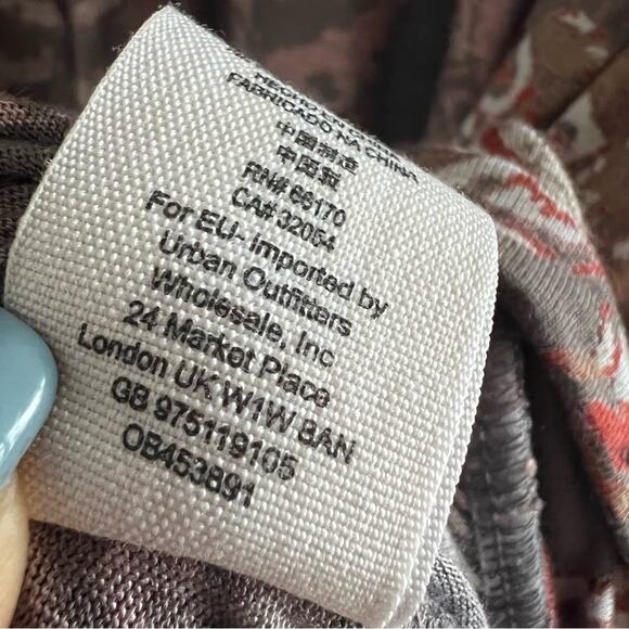 Free People Fiona Print Top Surplice Statement Sleeve Blouse Shirt Medium - Picture 7 of 13